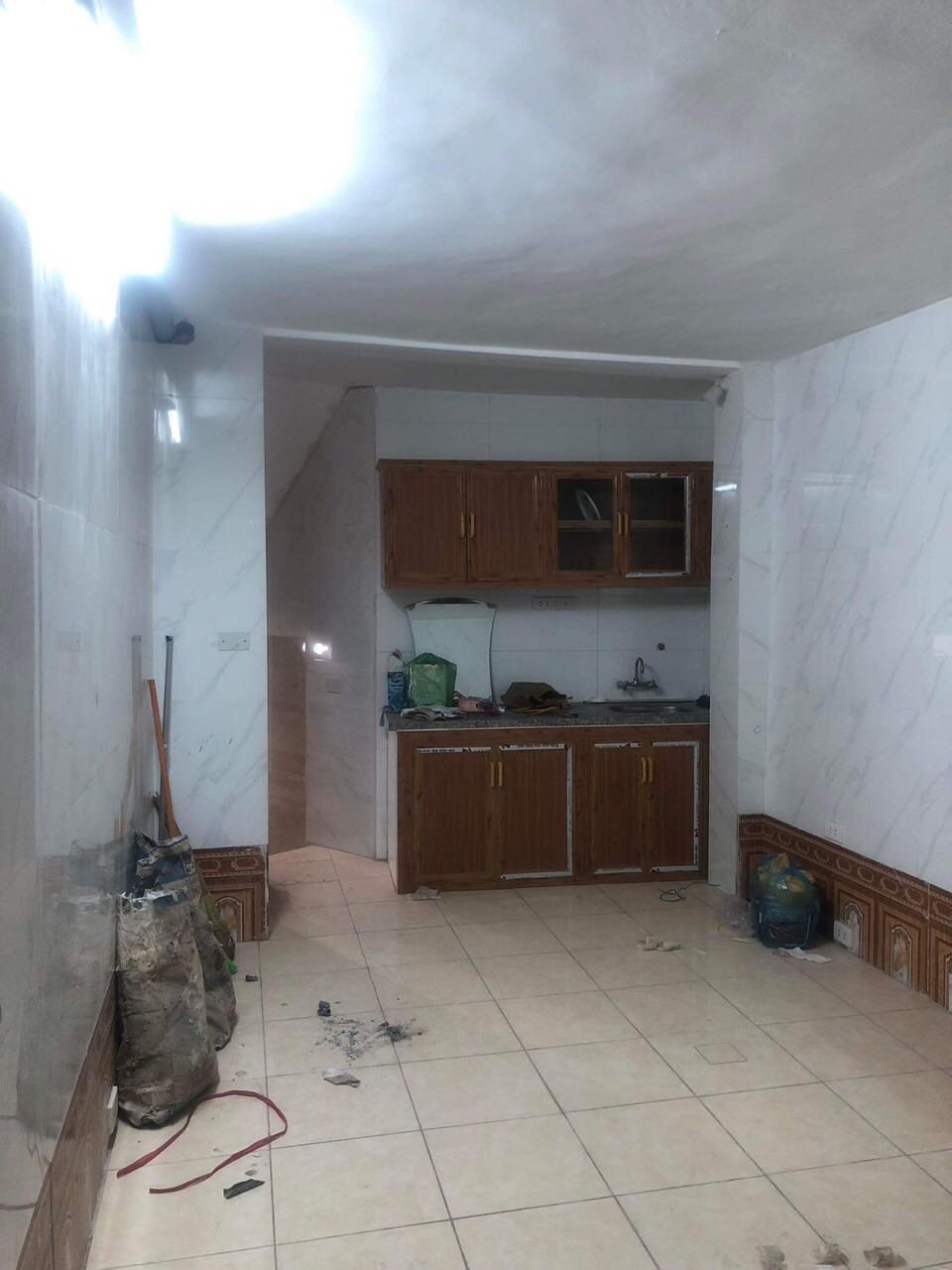 Cho thuê nhà ngõ 129 Nguyễn Trãi làm VP, bán hàng tạp hoá, ở nhóm 6 người - Ảnh 3